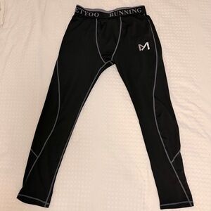Black Running Tights with Gray Accents